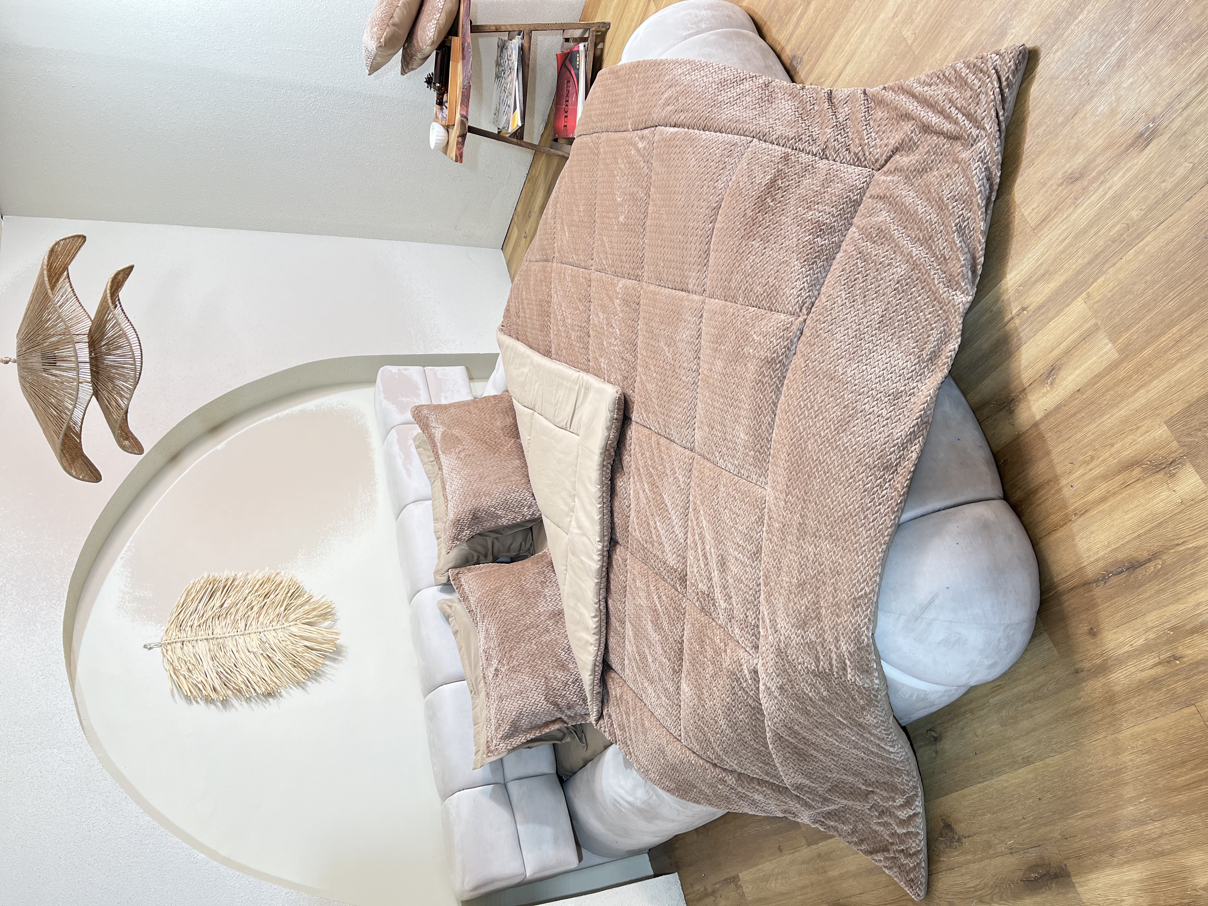 سرویس روتختی مخمل گندمی کرم نسکافه ای