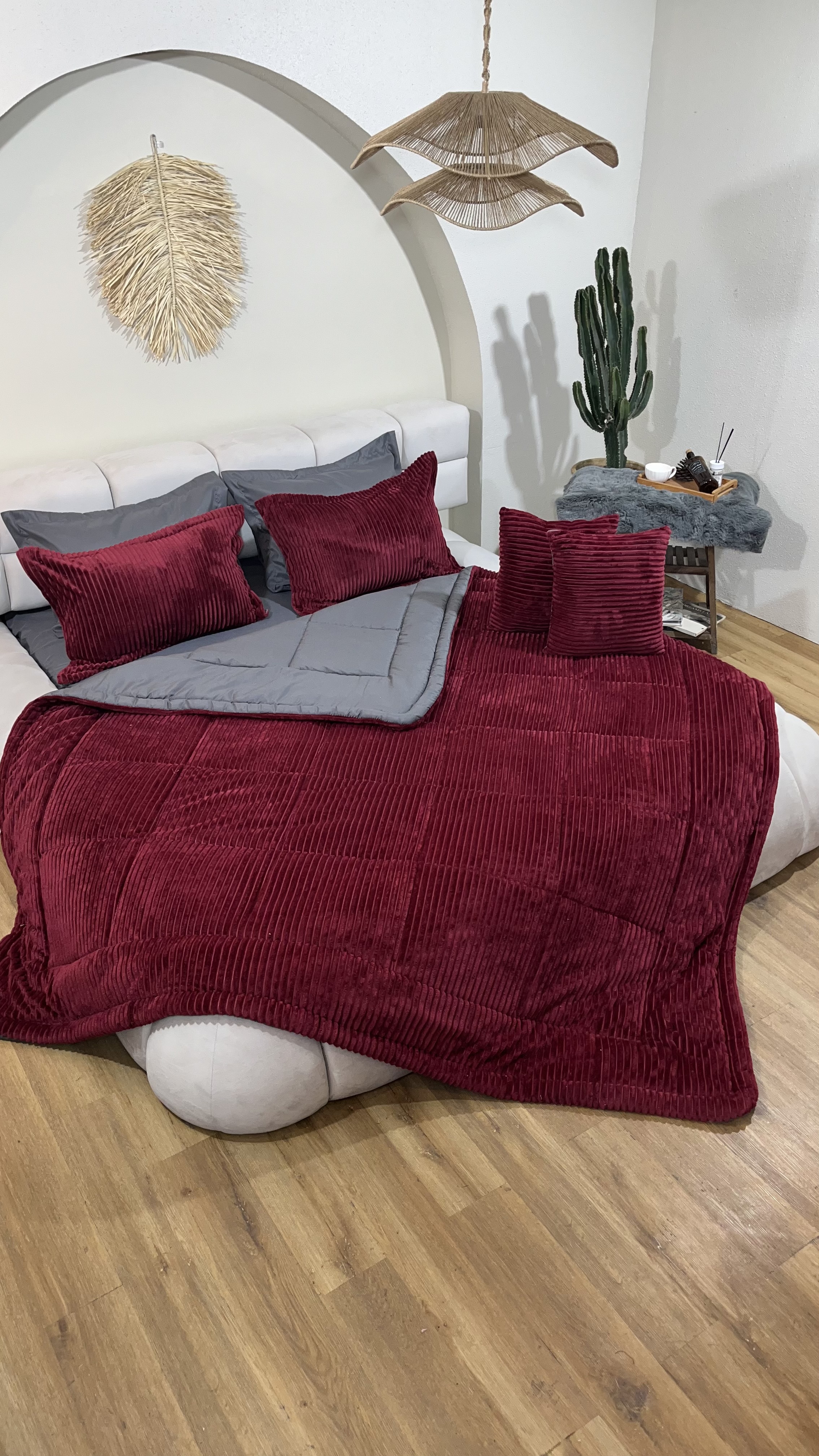 سرویس روتختی مخمل کبریتی طوسی زرشکی